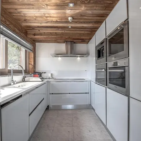 Beautiful Chalet In * Val Thorens