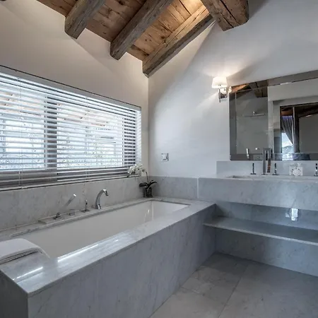 Beautiful Chalet In Apartment *